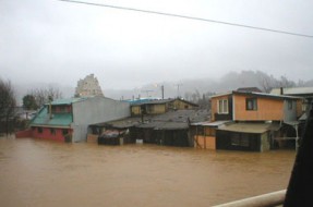 Imagen:Inundación (2006) | Revista Urbanismo U. de Chile