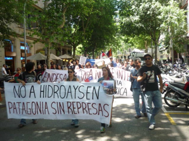 Manifestacion Patagonia Sin Represas Barcelona | Alba Gonzalez