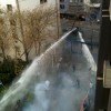 Prensa española critica abuso de gases lacrimógenos por policía chilena y revela daños a la salud