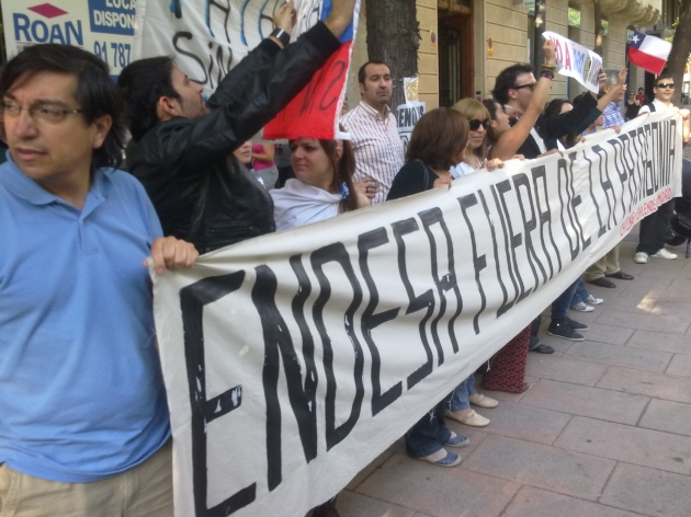 PROTESTA FRENTE A EMBAJADA DE CHILE EN MADRID | KARLA VICENCIO