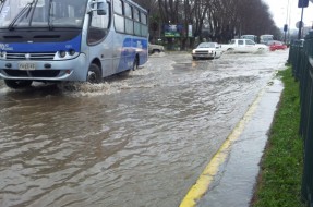 Imagen:Plaza Acevedo, Concepción | @Dante_Carrasco