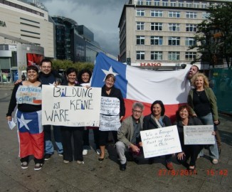 Chilenos desde Frankfurt am Main Alemania apoyando al movimiento estudiantil