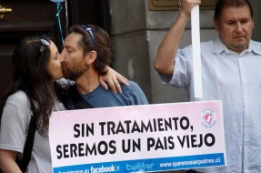 Imagen:Queremos ser padres en Facebook