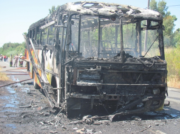Se quema Bus en ruta | José Hernández