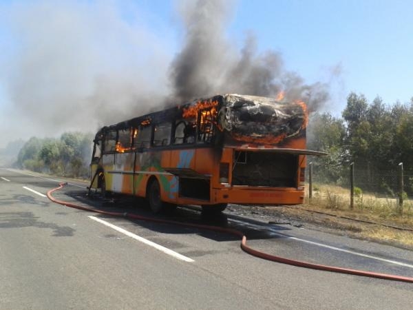 Se quema Bus en ruta | José Hernández