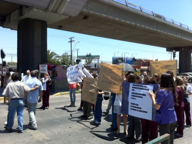 Protesta Sindicato de Profesionales UC | Héctor Cabrera