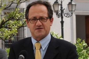 Imagen:Ministro Beyer | Mineduc