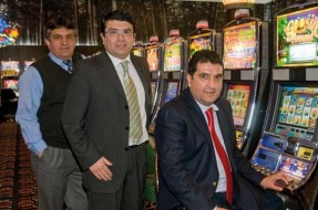 Imagen:Diputado Campos y Edil Rivera | Revista NOS
