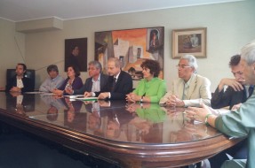 Imagen:Reunión | Francisco Ovalle (RBB)