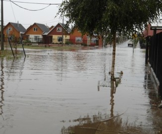 San Pedro: Vecinos de Valle las Rosas preocupados por rápida inundación luego de temporal veraniego