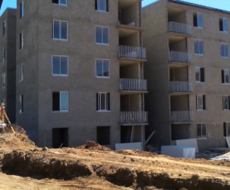 Denuncian falencias en construcción de edificios de 5 pisos en Talcahuano