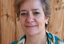 Una chilena lucha contra el cáncer en EEUU: “Dibujar un seno es un símbolo de amor y esperanza”