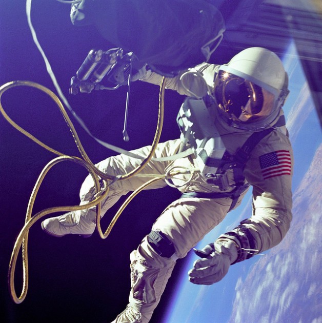 Edward White durante su caminata espacial | NASA