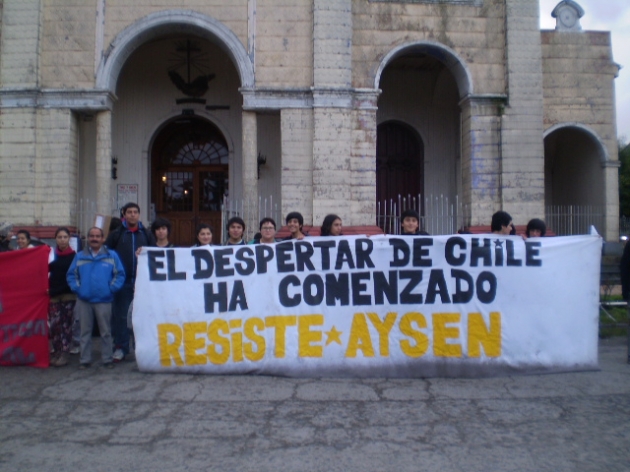 Marcha: Resiste Aysén Chiloé despierta! . | Paula