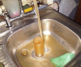 Tirúa: ¿Se le podrá llamar agua potable a esto?