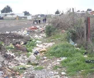 Microbasural preocupa a vecinos de San Pedro de la Paz: pese a constantes reclamos no hay solución