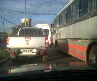 Denuncian que conductores de buses no respetan a otros vehículos en la ruta Bío-Bío