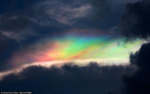 El extraño arcoíris | Vista en Daily Mail