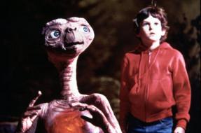 Imagen:E.T. y Elliot