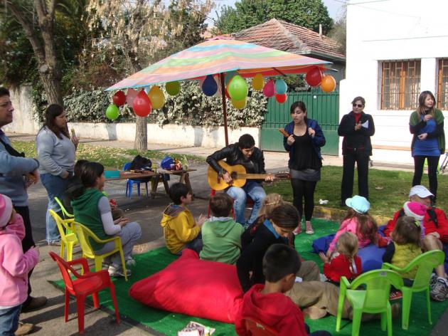 Niños en Barrio Dalmacia | Mª Angélica Urbina
