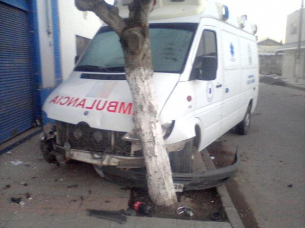 Ambulancia robada y chocada | Ignacio Gonzalez