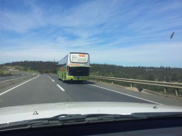 Peculiar forma de refrigeración de los motores de Buses Tur-Bus | Joseph Vera