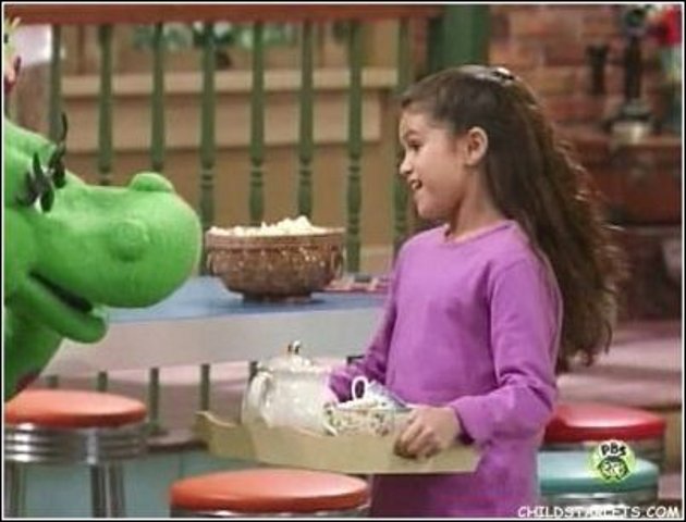 Selena Gomez en Barney