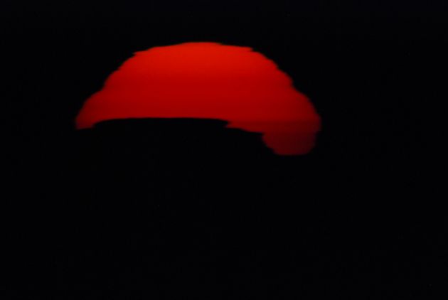 Durante el eclipse | Arturo Gómez (C)