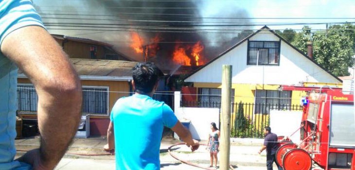 Incendio-centro-de-concepcio%CC%81n-casa-llamas-730x3501.jpg