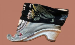 Zapato sigli XVIII | Musées du château des Rohan 