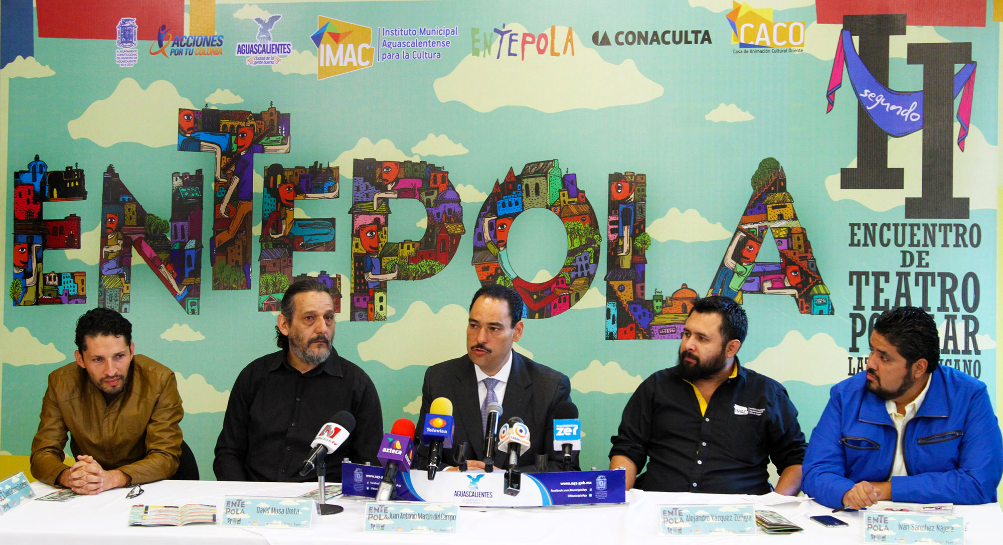 David Gutiérrez (IMAC), David Musa (Entepola Chile), Juan Antonio Martín (Alcalde Aguascalientes), Alejandro Vázquez (IMAC) e Iván Sánchez (Comisión Permanente de Cultura).