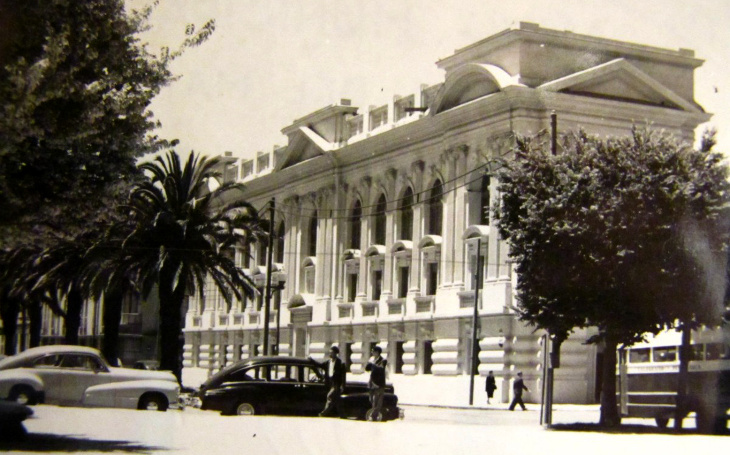 Biblioteca Santiago Severín en 1955