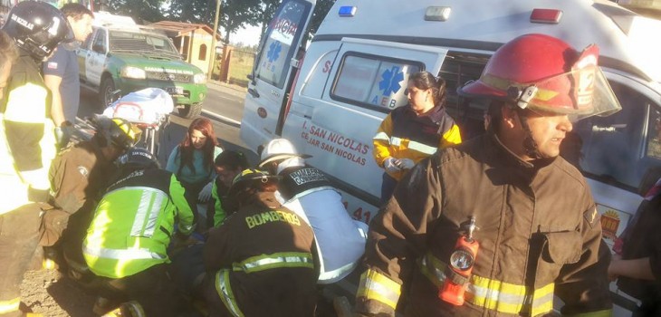 accidente-fallecido-san-nicolas-bomberos-choque-furgon-bus-730x350.jpg