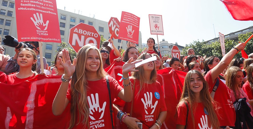 ¡Enhorabuena! Rechazan proyecto de aborto hasta la semana 14 en Chile
