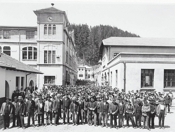 Trabajadores de Bellavista Tomé, septiembre de 1935 | Fotografía Estudio Hartmann de Santiago