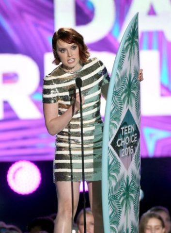 INGLEWOOD, CA - JULY 31: Actress Daisy Ridley accepts the award for Choice Movie: Breakout Star onstage during Teen Choice Awards 2016 at The Forum on July 31, 2016 in Inglewood, California.   Kevin Winter/Getty Images/AFP