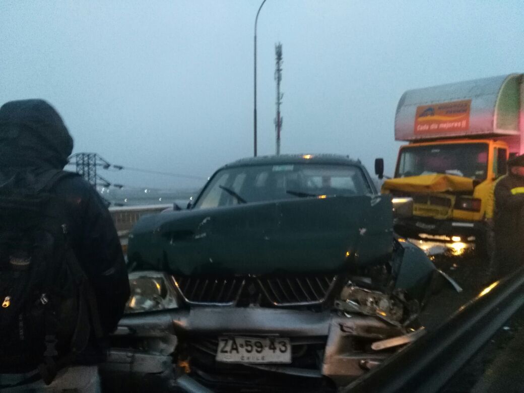 Seis lesionados tras colisión múltiple en Concepción