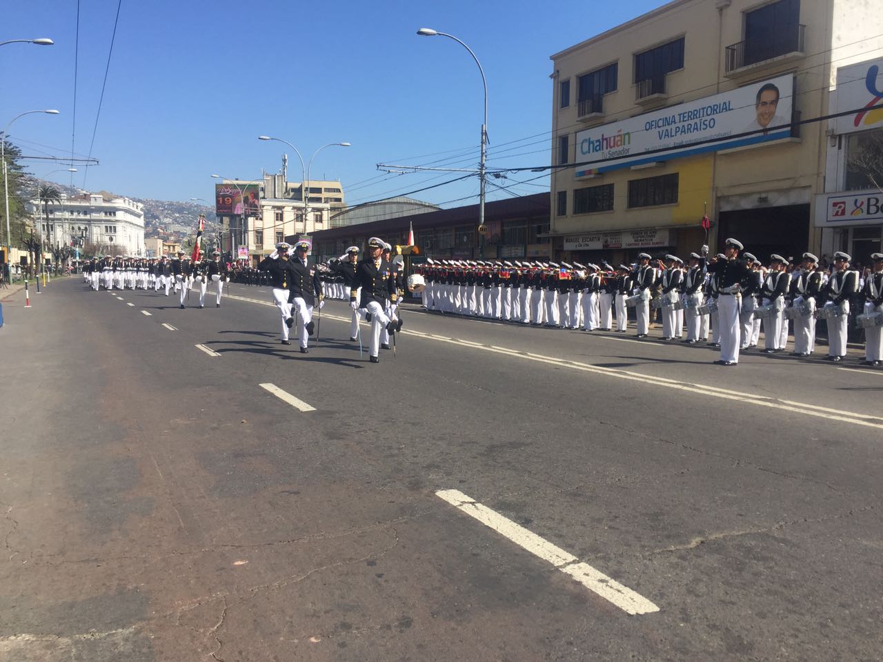 Tradicional parada militar porteña es declarada patrimonio cultural inmaterial de Valparaíso