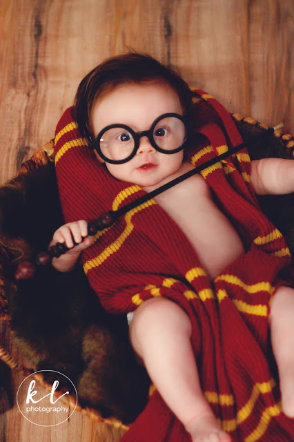 Bebé conquista a corazones con cosplay extremadamente tierno de Harry Potter