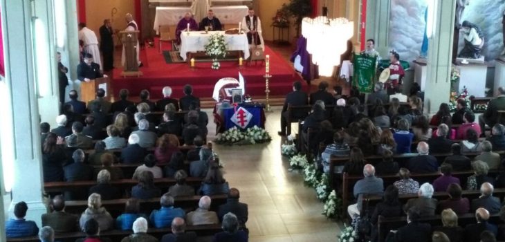 Con multitudinario funeral despiden a exgobernador de Cautín ... - BioBioChile