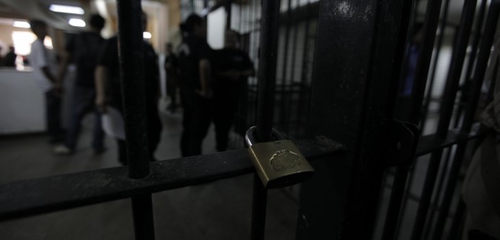 Reo muere apuñalado al interior de cárcel Llancahue de Valdivia ... - BioBioChile