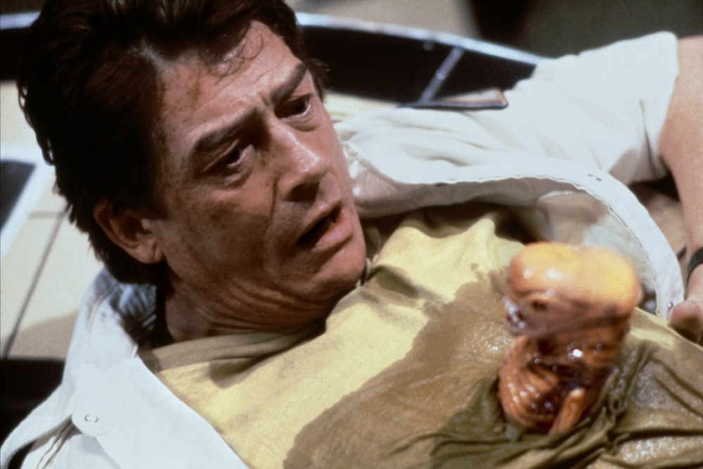 No es Sean Bean: John Hurt es el actor más veces ha "muerto" en la historia del cine