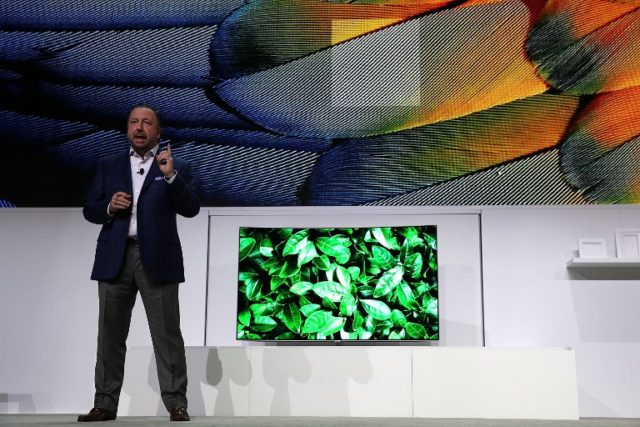 Joe Stinziano, vicepresidente ejecutivo de Samsung América, presenta la nueva QLED TV