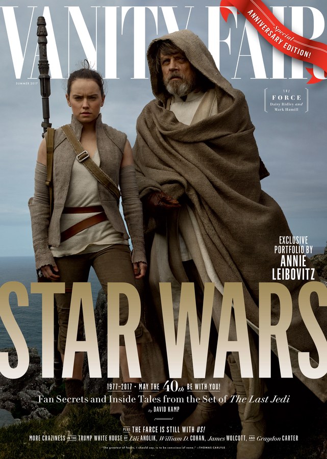 Rey (Daisy Ridley) y Luke Skywalker (Mark Hamill) grabando en Irlanda - Annie Leibovitz | Vanity Fair