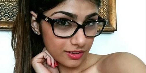 Entender vacío capoc Ex actriz porno Mia Khalifa publica selfie sin sus característicos lentes  ni maquillaje | TV y Espectáculo | BioBioChile