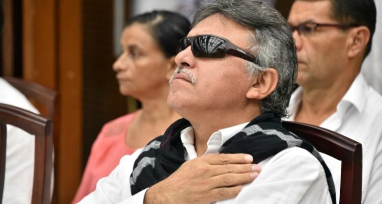 Colombia ofrece recompensa para encontrar a exjefe FARC que podría haber huido a Venezuela