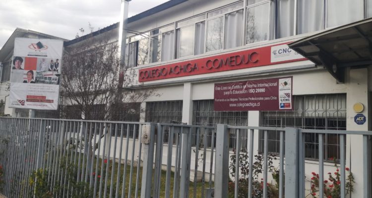 Carabineros resguarda colegio de Las Condes ante denuncia por presuntas amenazas de un estudiante