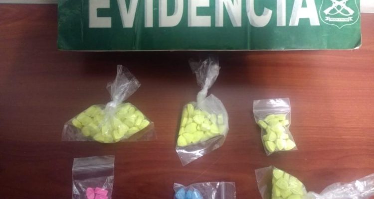 Detienen a 2 jóvenes por tráfico de éxtasis en San Pedro de la Paz: tenían más 160 dosis en su poder