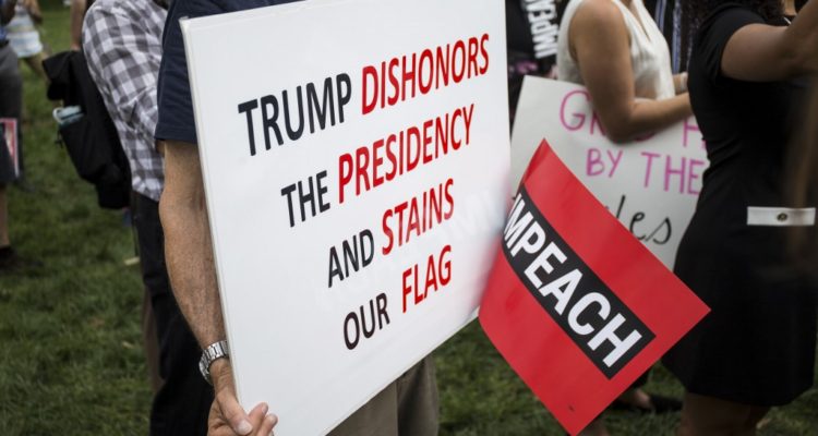 Casa Blanca impide a diplomático testificar en investigación de juicio político a Trump