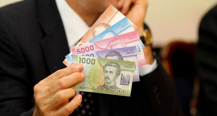 Comisión de Trabajo aprueba indicación para que sueldo mínimo llegue a los $550 mil brutos